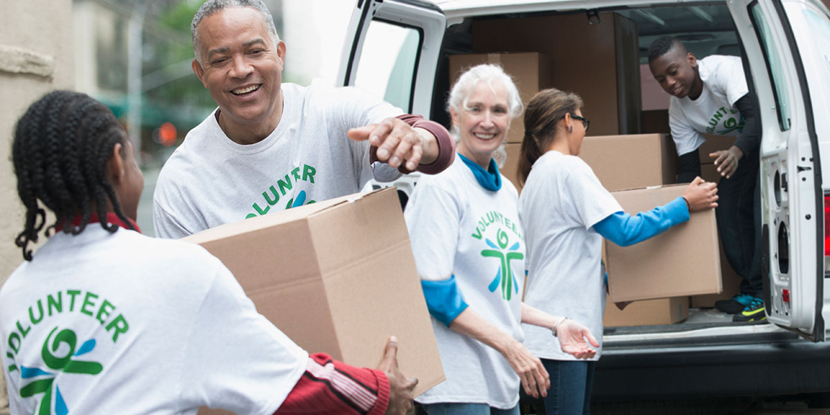 Volunteering and giving to charity both boost health outcomes and make you feel better.