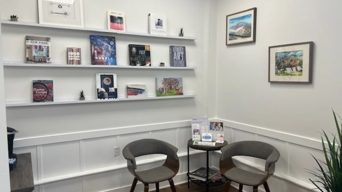 Dr. Stepkovitch seating area