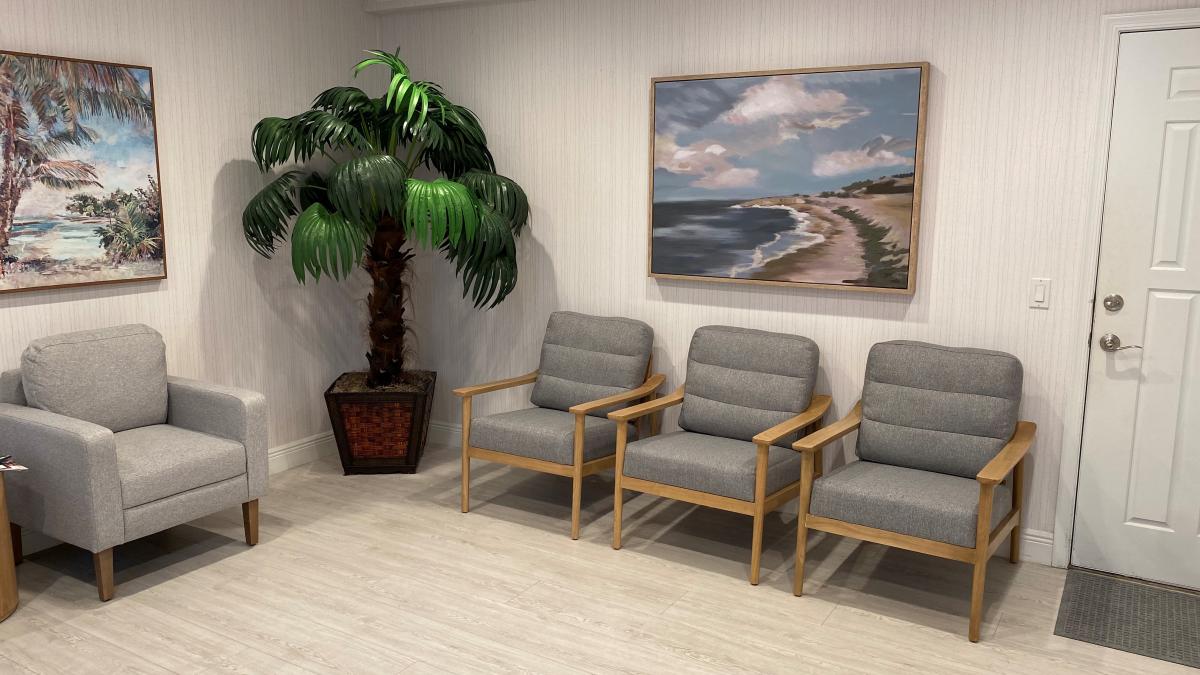 Dr. Contacessa Waiting Room