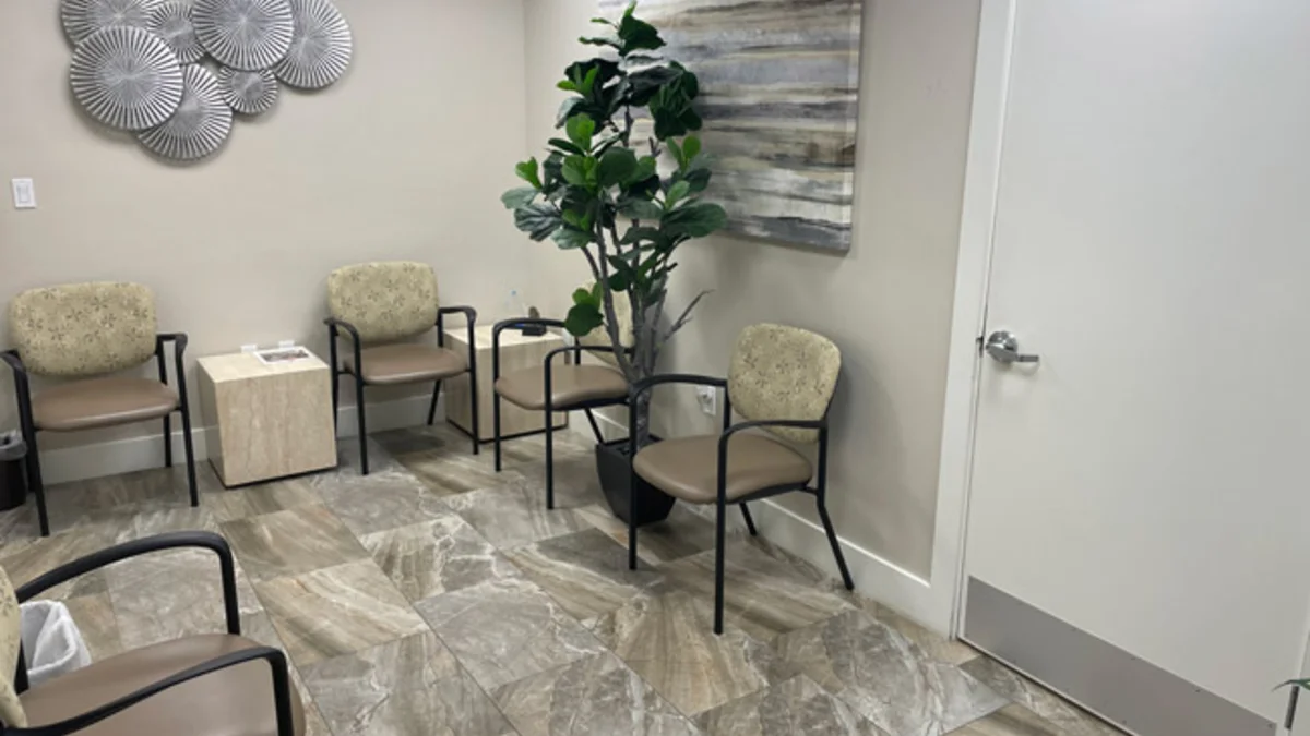 Dr. Weiner Waiting Room
