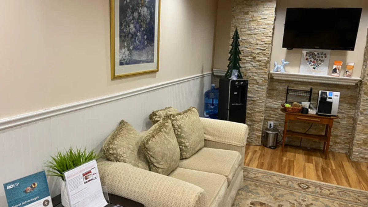 Dr. Mallozi waiting room