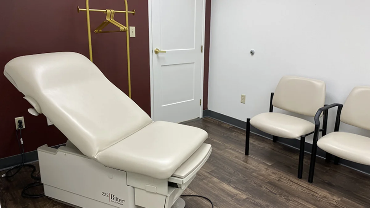dr lori sullivan exam room