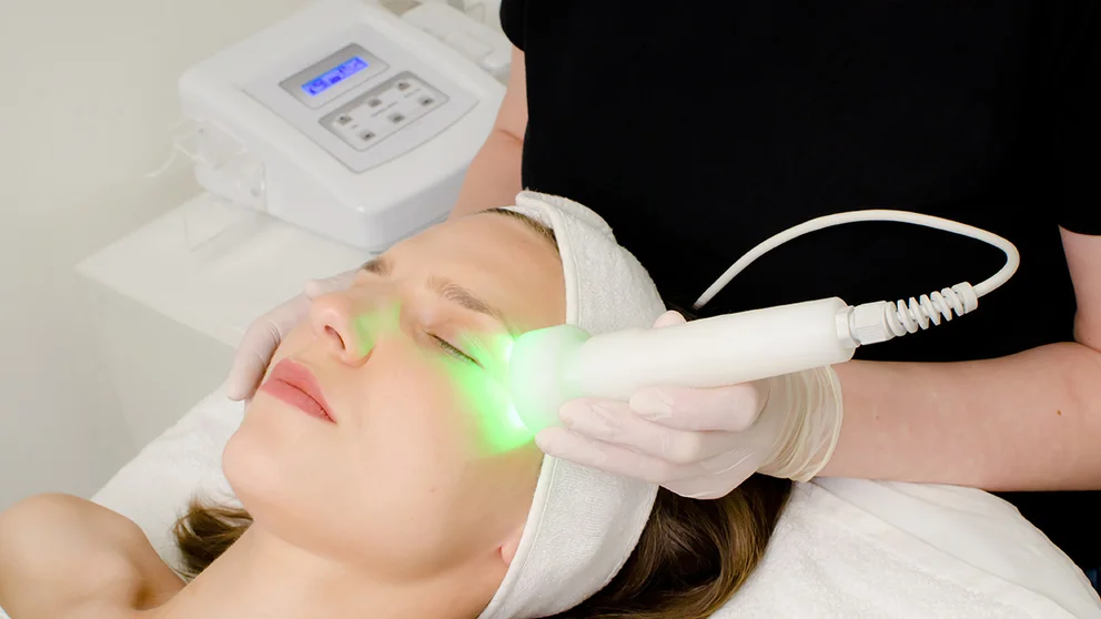 Do You Suffer with Migraines? Green Light Therapy May Help