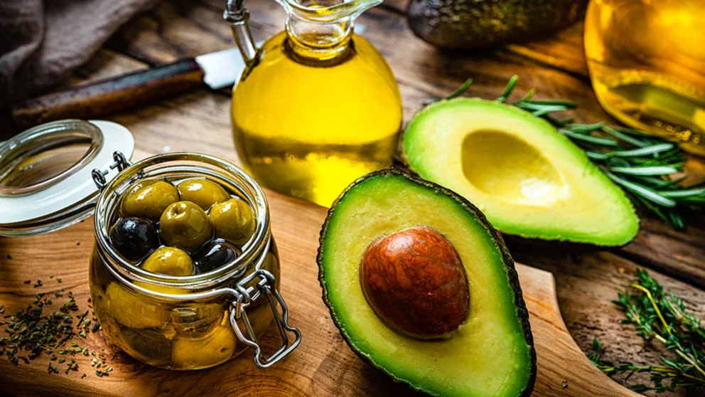 Avocado and olive oils