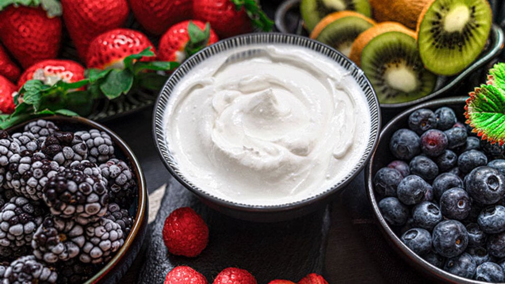 Yogurt with berries
