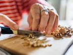 Walnuts Lowers LDL and Possibly CVD Risk 